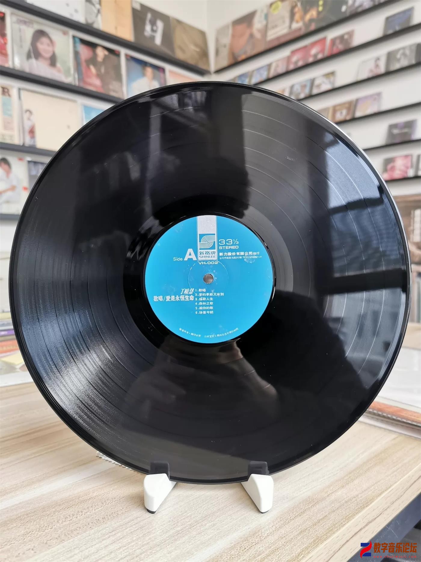 CD-.jpg