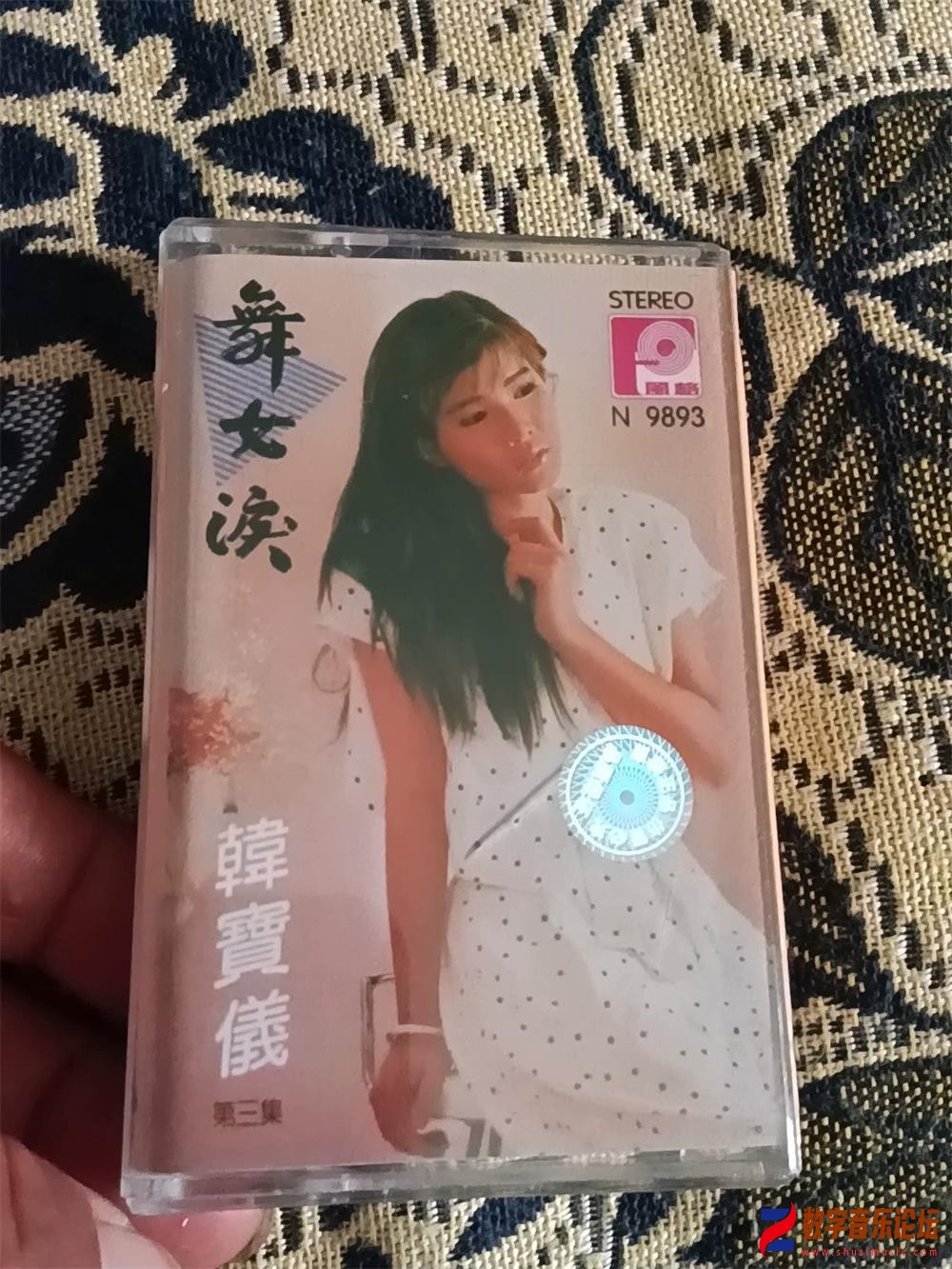 COVER.jpg